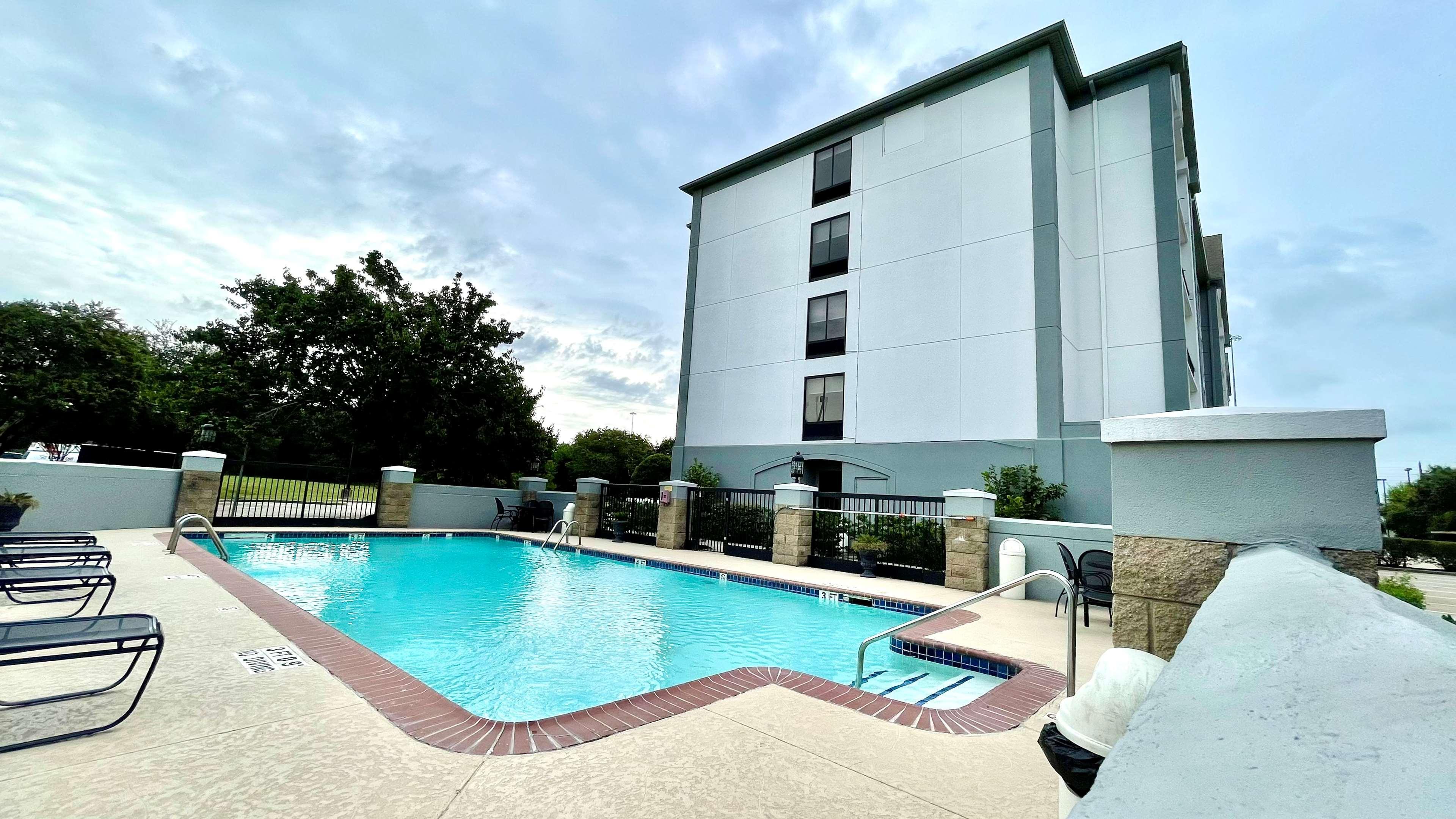 Best Western Plus Sugar Land-Stafford Exterior foto